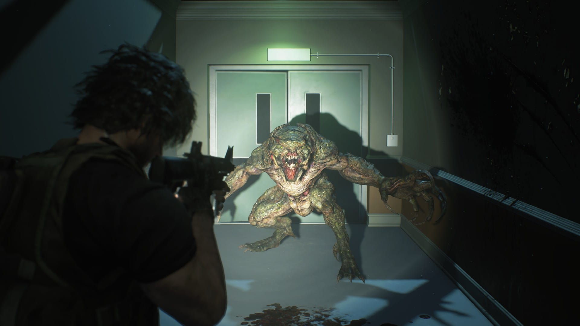 Карлос против монстра Resident Evil 3: Remake