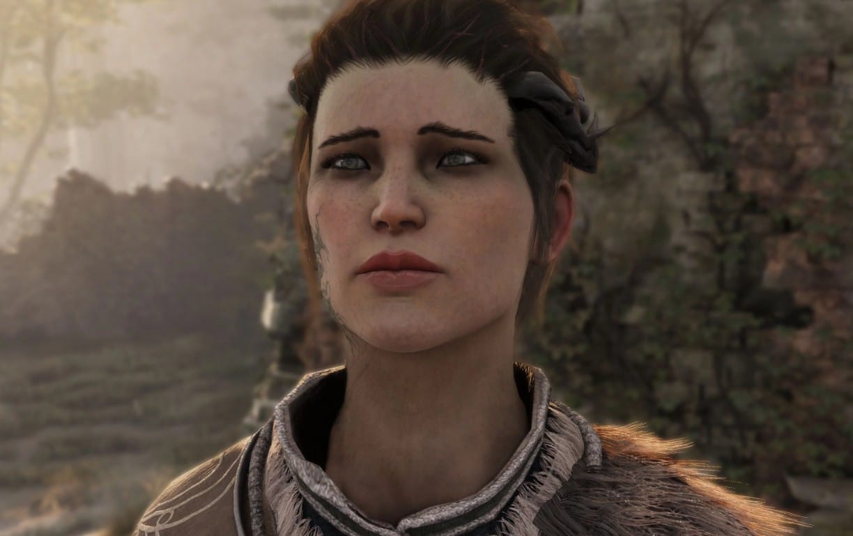 Сиора из GreedFall с оружием на ты