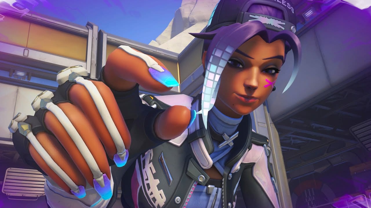 Сомбра обладает навыками взлома в Overwatch 2