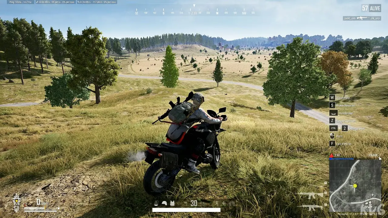персонаж на мотоцикле в PUBG
