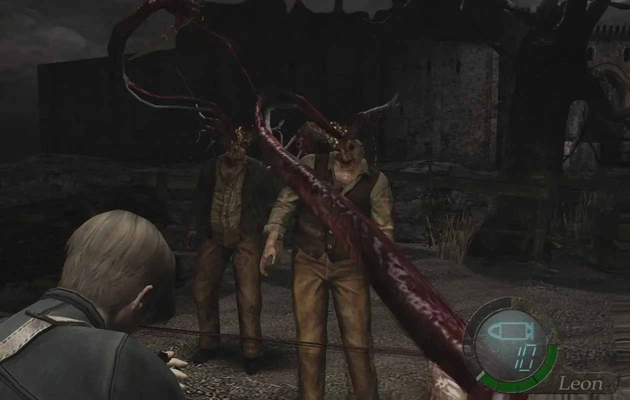 Леон против рогатых монстров в Resident Evil 4
