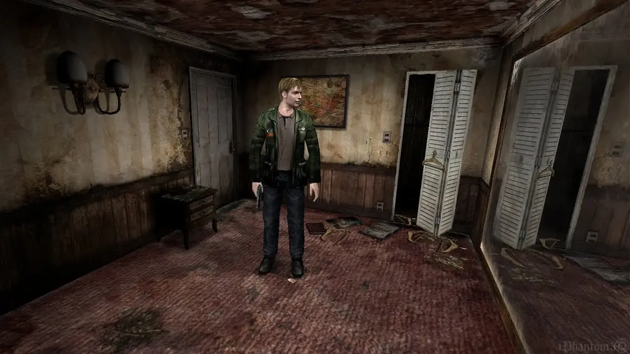 Джеймс с пистолетом в поисках в Silent Hill 2