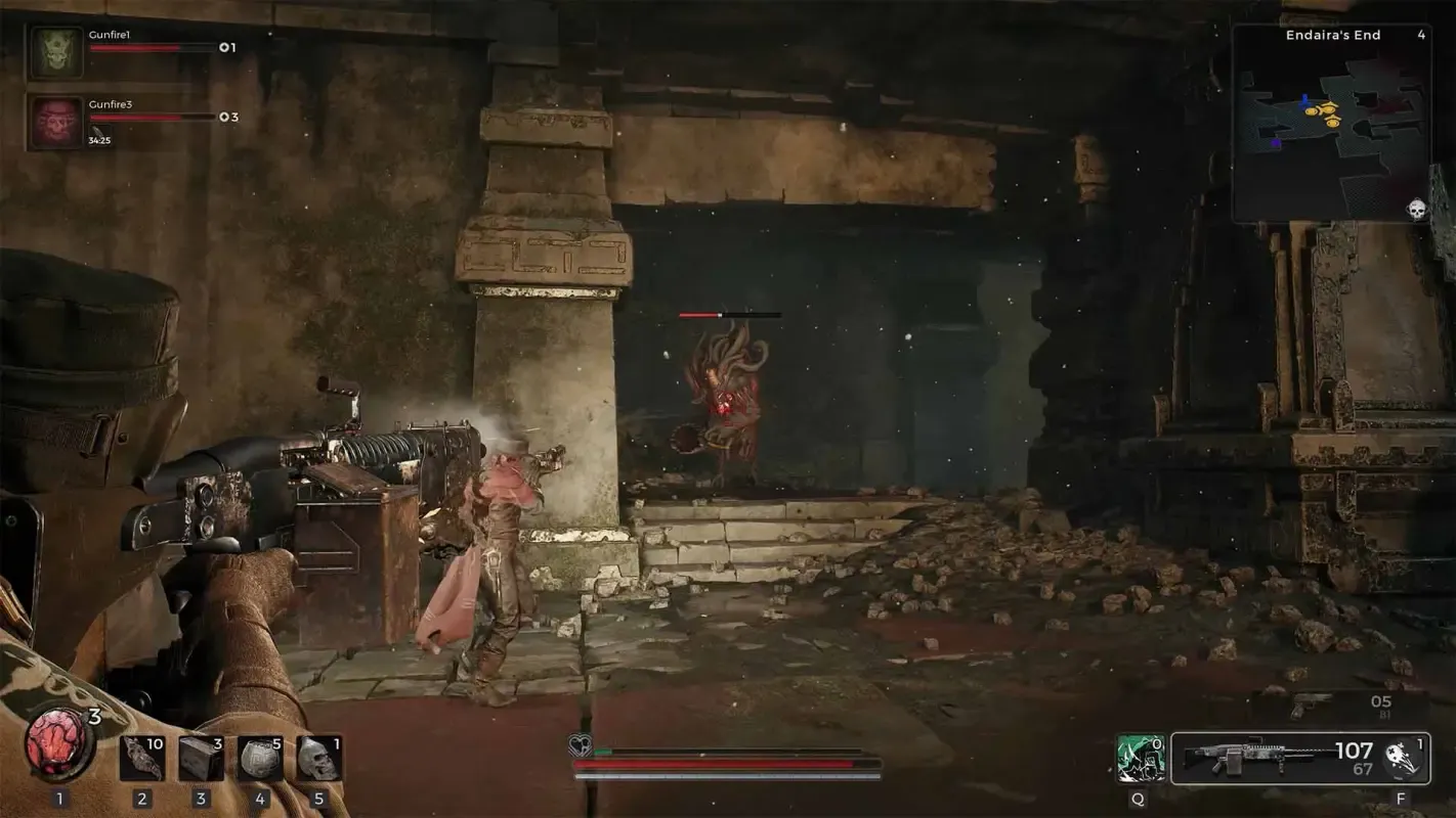 герой сражается с соперником в Remnant 2